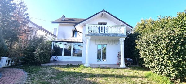 Maison/immeuble avec 6 appartements à fort rendement locatif! 2
