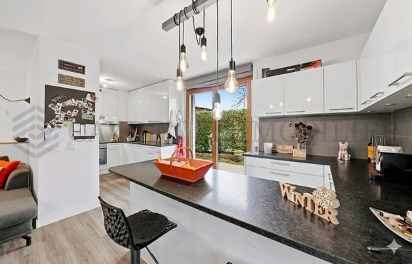 Exclusivité !! vaste 7 Pièces avec jardin 3