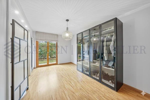 Exclusivité !! vaste 7 Pièces avec jardin 8