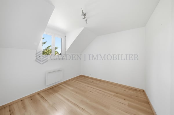 Villa jumelle rénovée avec studio indépendant dans un environnement résidentiel privilégié à Commugny 10