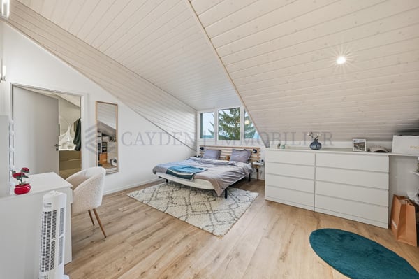 EXCLUSIVITÉ ! Superbe 4.5 pièces en duplex 9