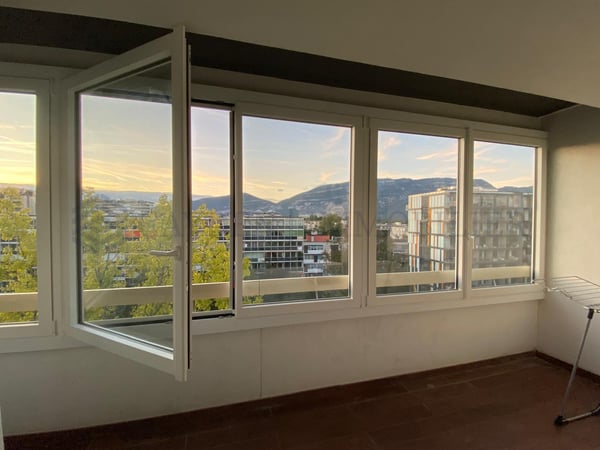 3 pièces en attique au coeur de Florissant 11