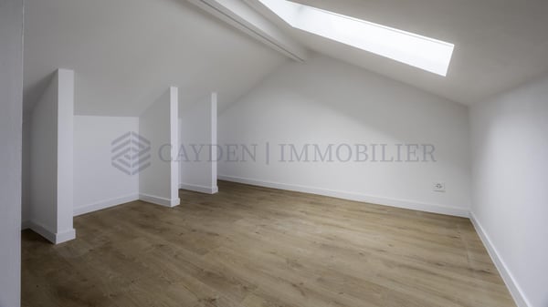 Maison rénovée avec jardin et appartement indépendant 8