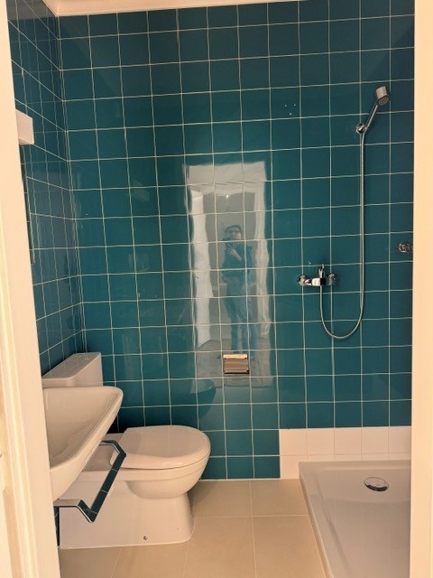 Spacieux appartement de 2 pièces avec balcon au 7ème étage – Route de Florissant, Genève 13