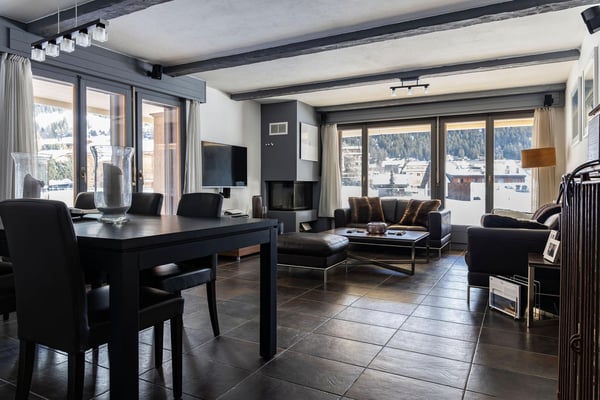Un charmant appartement de 3 chambres avec terrasse au coeur de Verbier. 2
