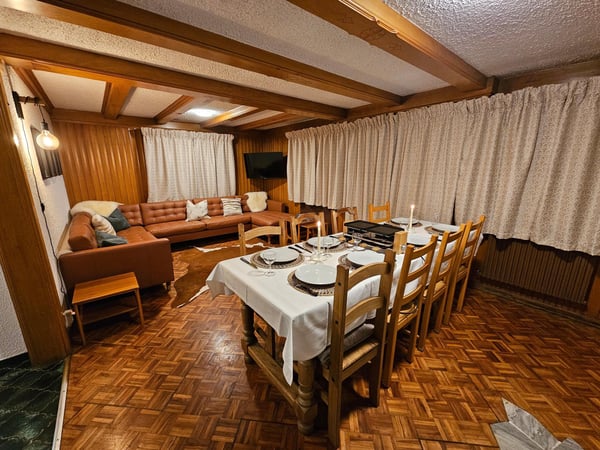 LOCATION HIVER 26/27 - Charmante maison alpine de 4 chambres, à seulement 5 minutes à pied de la gare et du téléphérique du Châble 3