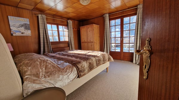 LOCATION HIVER 26/27 - Charmante maison alpine de 4 chambres, à seulement 5 minutes à pied de la gare et du téléphérique du Châble 6