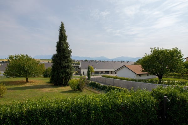 1.5 pièces avec grand Balcon Sud-Ouest et dégagement sur les Alpes au centre de Lonay 2