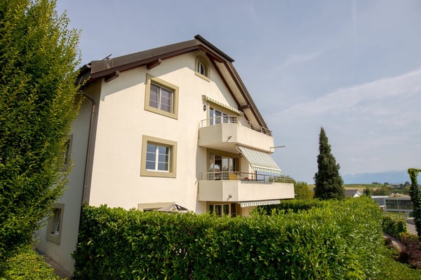 1.5 pièces avec grand Balcon Sud-Ouest et dégagement sur les Alpes au centre de Lonay 3