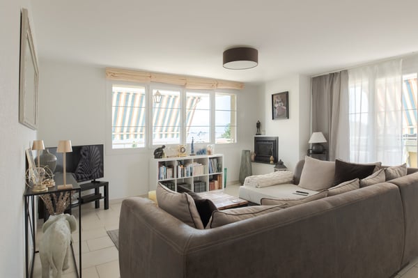 1.5 pièces avec grand Balcon Sud-Ouest et dégagement sur les Alpes au centre de Lonay 5