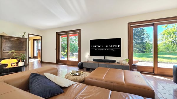 Maison T6 exposée plein sud sur près de 8 000 m² à Monnetier-Mornex 7