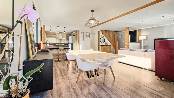 Spacieux chalet moderne T9 à Mijoux