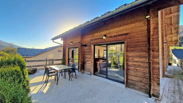 Mijoux : Chalet contemporain T9 4