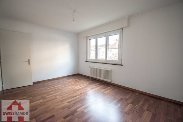 OBJET RARE A LA TOUR-DE-PEILZ 1