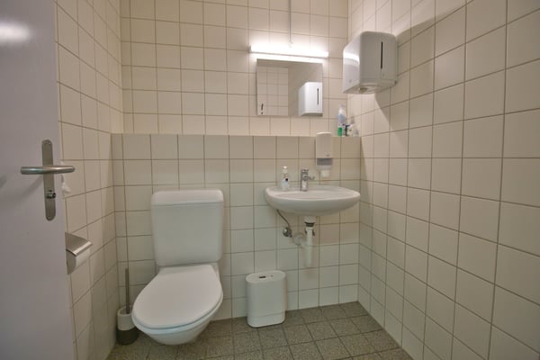 Helle, vollausgebaute Büro- und Gewerberäume zum Top-Preis! 11