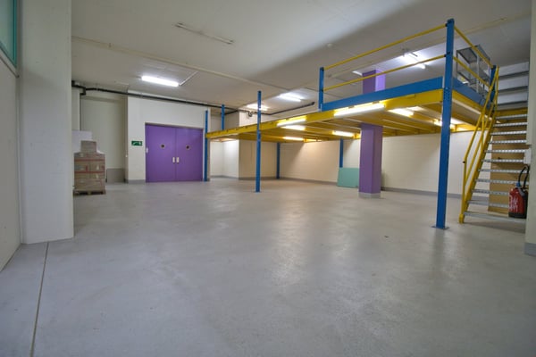 Helle, vollausgebaute Büro- und Gewerberäume zum Top-Preis! 10