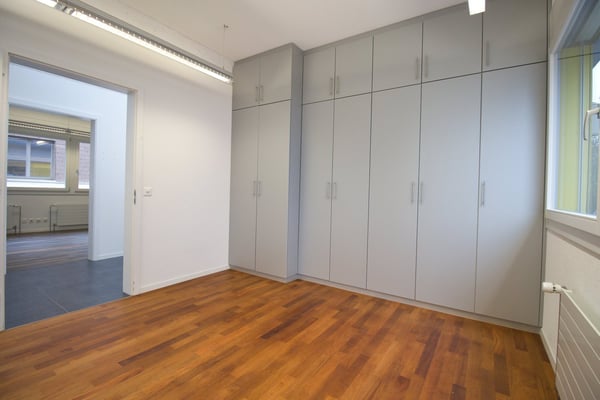 Moderne - voll ausgebaute - zentral gelegene Büroräume 7