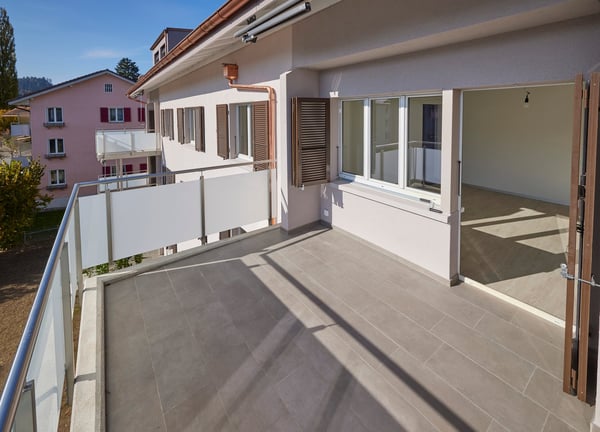 Renovierte 3-Zimmerwohnnung mit Büro - grosser Balkon 8