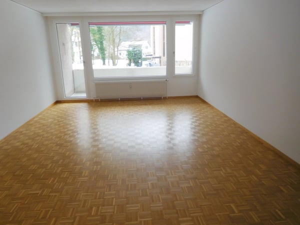 Grosszügige 2.5-Zimmerwohnung mit Weitsicht! 3