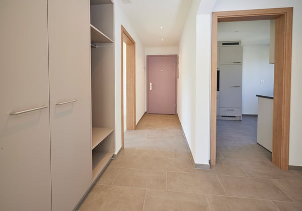 Renovierte 3-Zimmerwohnnung mit Büro - grosser Balkon 7