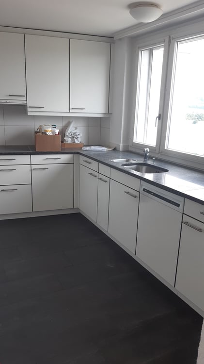 Grosse Wohnfläche mit schöner Weitsicht! 5