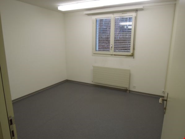 Büro-/Gewerberäumlichkeiten in Bümpliz 4