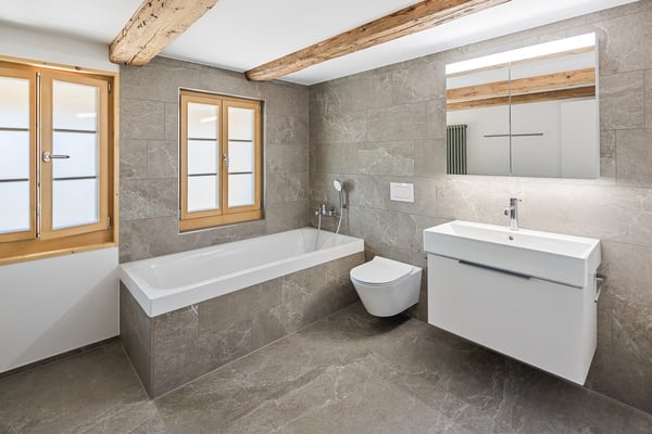 Letzte Gelegenheit: Einzigartige 7.5-Zimmer-Bauernhaushälfte 4
