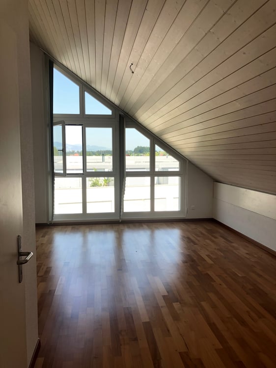 Wunderschöne 5.5-Zimmer-Dachwohnung 6