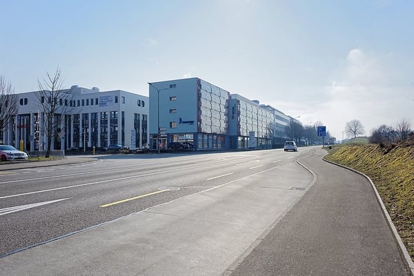 Offene Bürofläche mit grosser Verkehrsfläche zur Mitbenutzung 3