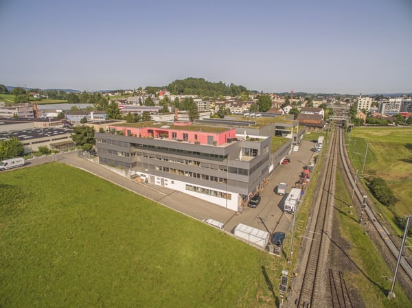 Helle Office-Fläche per sofort gesucht? 1