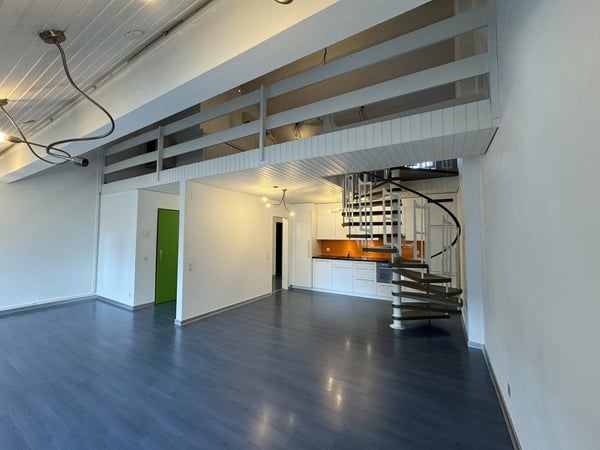 Grosse Wohnung auf zwei Etagen mit Galerie im Aarauer Zentrum 2