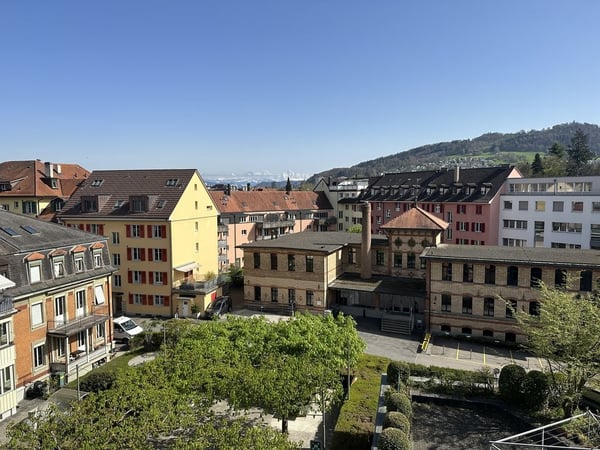 Charmante 3.5 Zimmerwohnung am Eigerplatz 9
