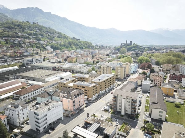 Affittasi posteggi interni in zona stazione a Bellinzona 2