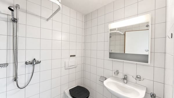 Vielseitige Praxisräumlichkeiten an gut erreichbarer Lage 7