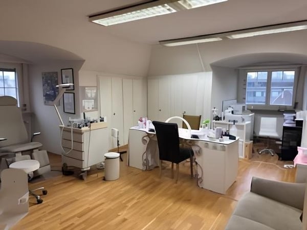 Praxis/Büroräumlichkeiten 2