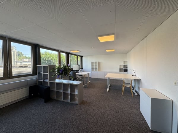 Helle und grosszügige Bürofläche an zentraler Top-Lage in Burgdorf 6