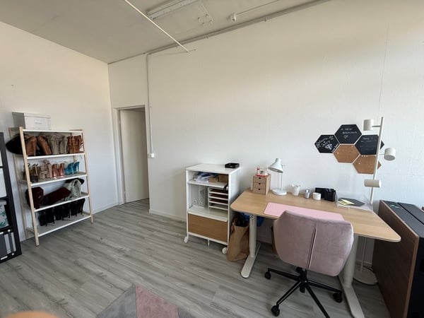 Heller, offener Büro- oder Praxisraum 1