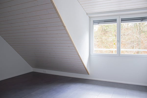 Helle 4.5-Zimmer-Dachwohnung in Langnau am Albis – Modern renoviert und ruhig gelegen 10