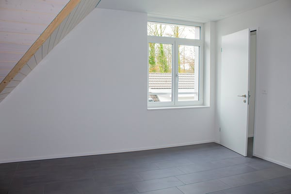 Helle 4.5-Zimmer-Dachwohnung in Langnau am Albis – Modern renoviert und ruhig gelegen 9