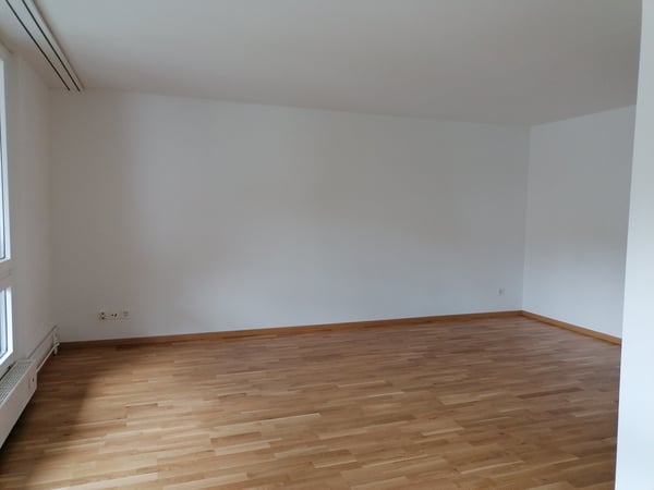 Schöne 2 1/2-Zimmerwohnung an ruhiger Lage 11