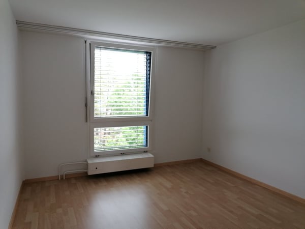 Schöne 2 1/2-Zimmerwohnung an ruhiger Lage 8