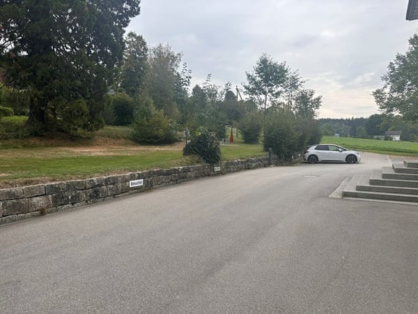Charmante 5-Zimmer-Dachwohnung in Hausen am Albis 12
