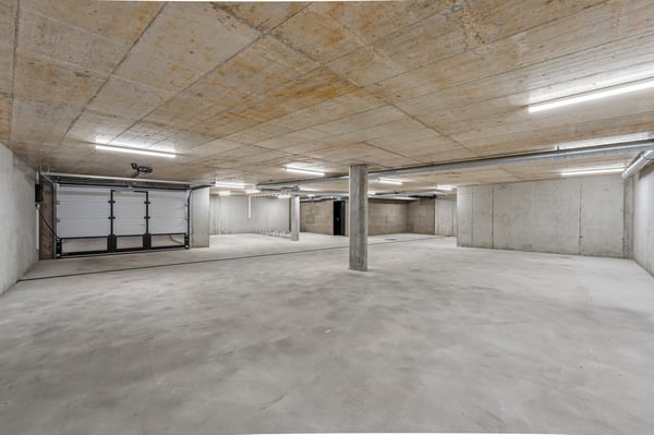 Töff-PP in neuer, moderne Tiefgarage 2