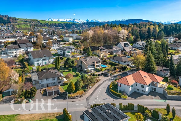 Haus mit Pool und Weitsicht an bester Lage 11
