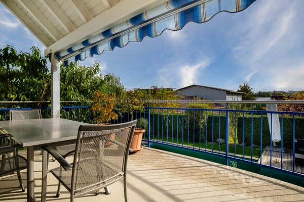 Exklusives 1.5 Zimmer EFH mit Pool - Freistehend und komfortabel 11