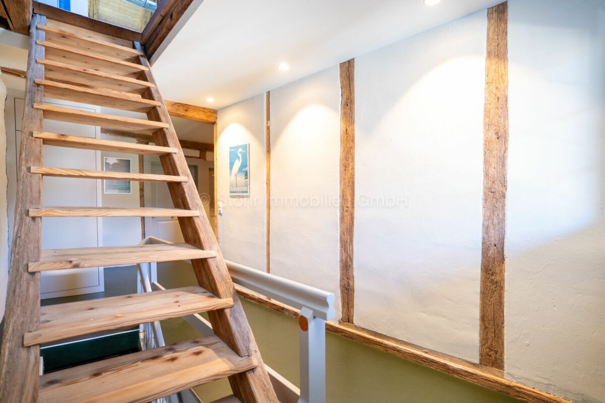 Totalsaniertes 6.5-Zimmer Mittelhaus mit historischem Charakter in Oberwinterthur