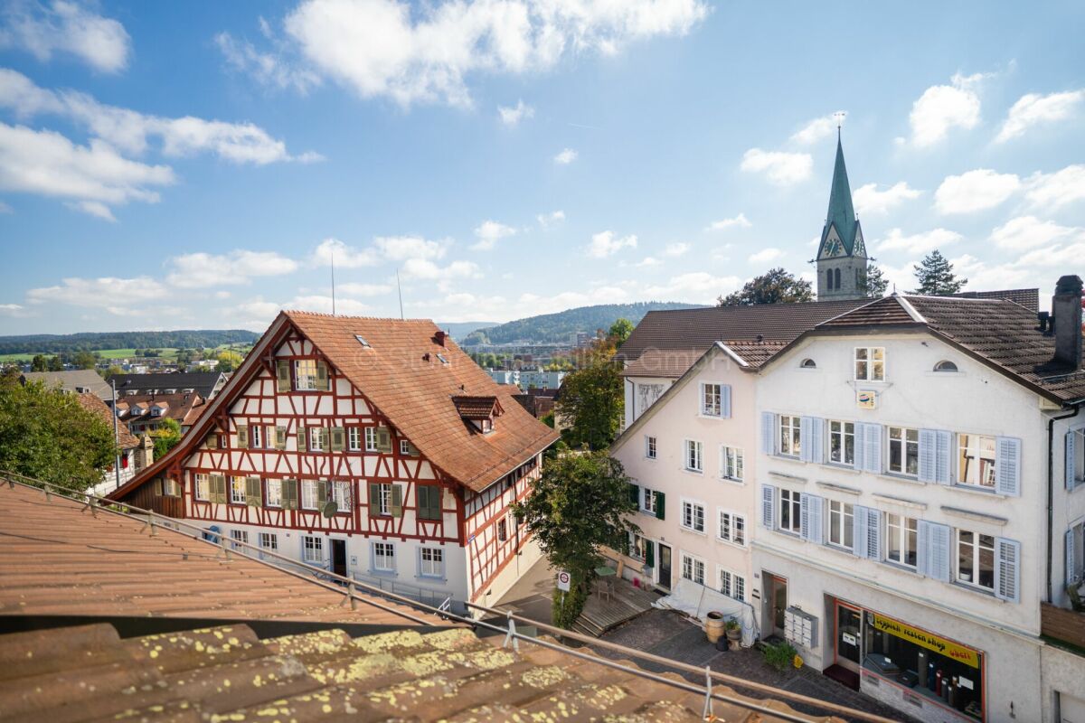 Totalsaniertes 6.5-Zimmer Mittelhaus mit historischem Charakter in Oberwinterthur