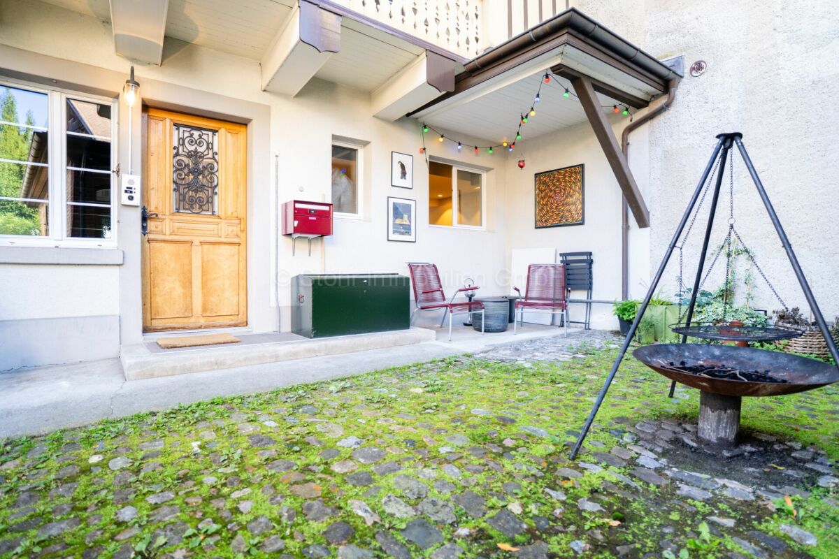 Totalsaniertes 6.5-Zimmer Mittelhaus mit historischem Charakter in Oberwinterthur