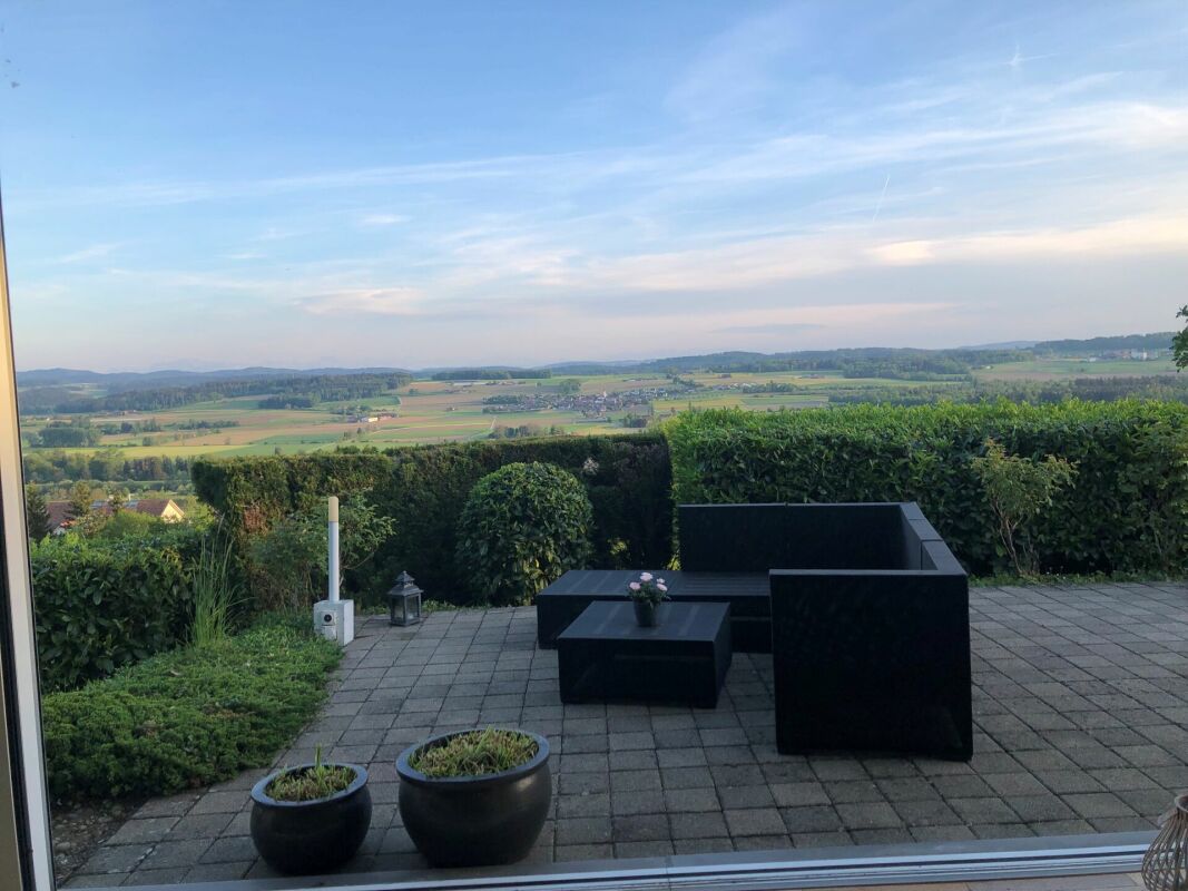 Freistehendes 6.5 Zimmer Haus mit Traumaussicht