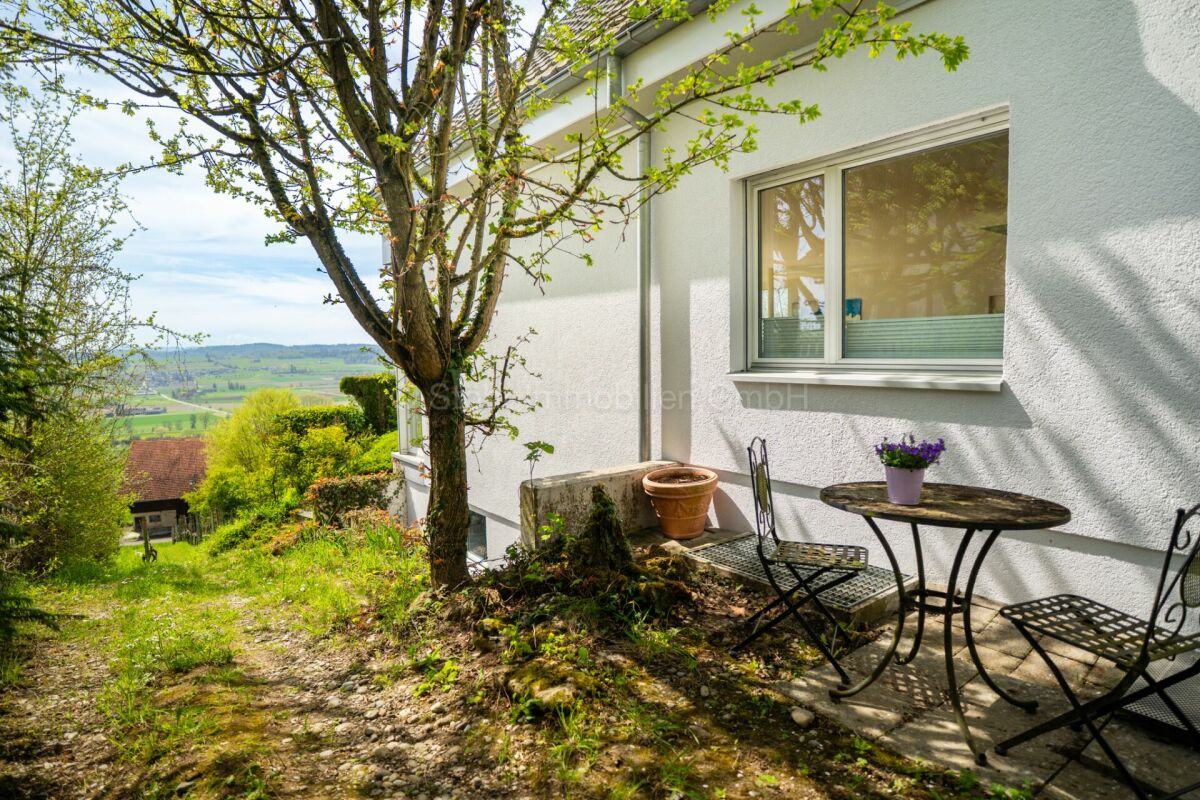 Freistehendes 6.5 Zimmer Haus mit Traumaussicht